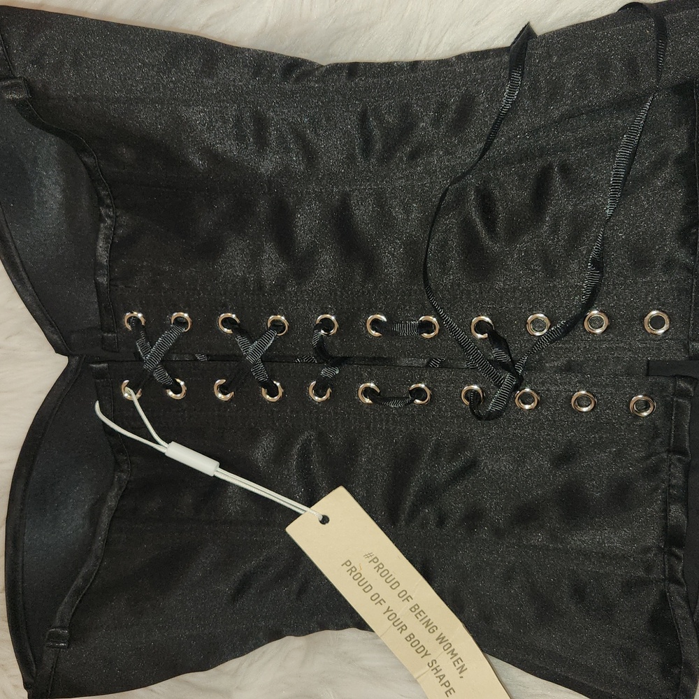 Elegant Black Women's Corset Top - Picture 5 of 6